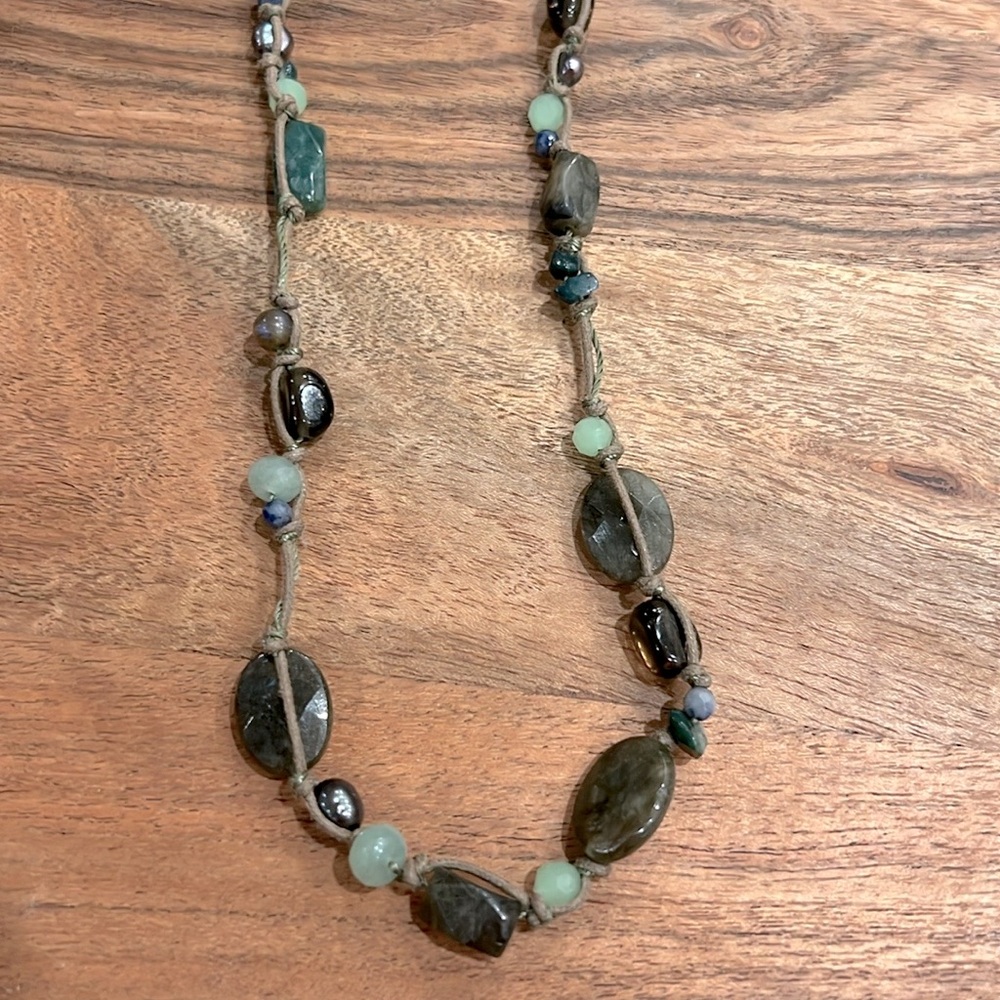 Elegant Green Beaded Necklace